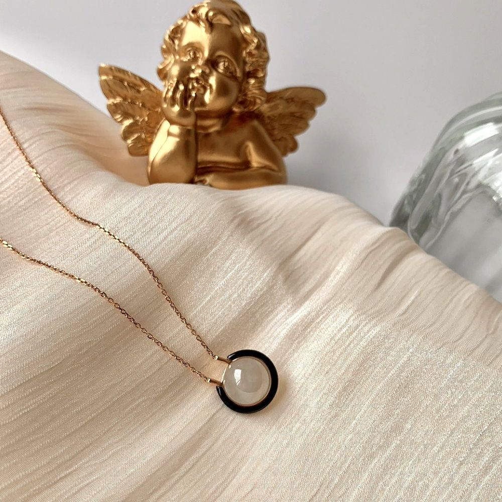 03 High Icy Champagne Round Bead Jadeite Necklace 3 High Icy Champagne Round Bead Jadeite Necklace