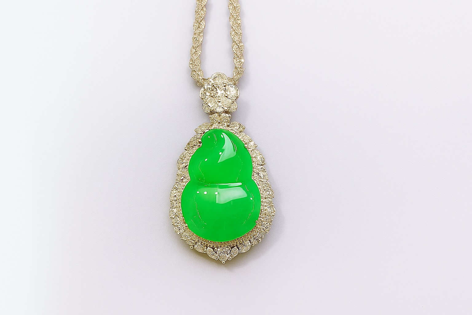 Gold Inlaid Jadeite Muna Gourd